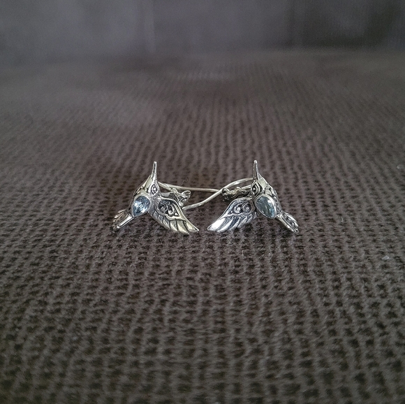 Annika Witt Silver🤍 Hummingbird🪶 Earrings - Picture 12 of 16